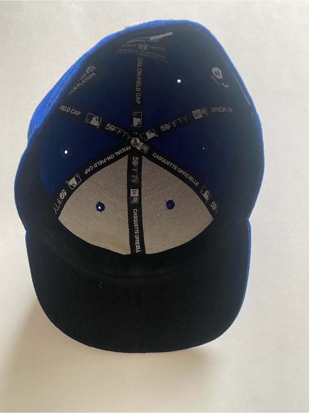 New Era 59FIFTY Black and Blue Fitted Cap (6 1/2) - Picture 9 of 13